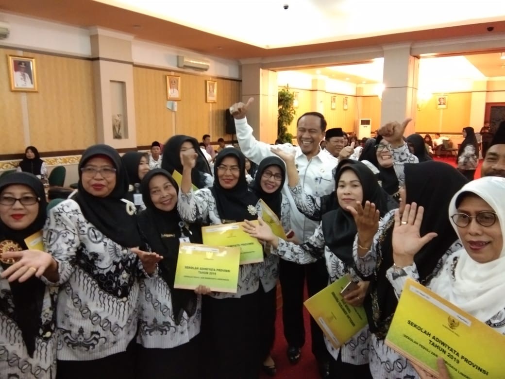 Image : Sekolah Adiwiyata untuk 22 Sekolah di Pekanbaru tahun 2019